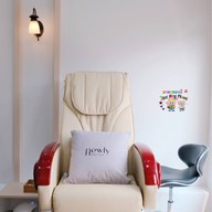 Newly Nail Spa ชลบุรี