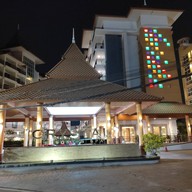 คริสตัลพาเลส