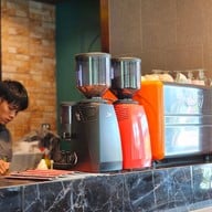 เฟื่องฟ้า คาเฟ่