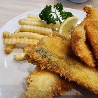 789เฮ้าส์คลาสิกคาเฟ่ ตลาดอินจัน อบต.ลาดใหญ่