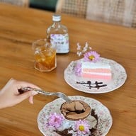 เฟื่องฟ้า คาเฟ่