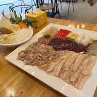 High bar The one ratchada