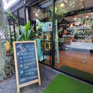 หมึกสะเด็ด Food & Coffee Garden