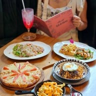 เฟื่องฟ้า คาเฟ่