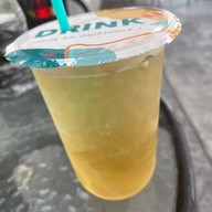 ชานมไข่มุก Kujira Metro West Town