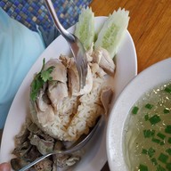 เมนูของร้าน ติงลี่ข้าวมันไก่