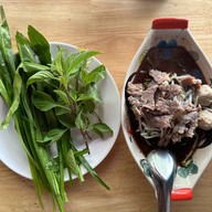 ก๋วยเตี๋ยวเรือพระนครเชียงใหม่ จริงใจมาเก็ต