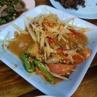 ลาบอุบล4 (ป้าแดง)