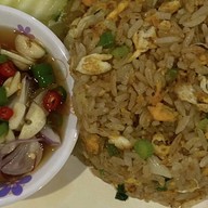 น้ำแข็งใส-ของอร่อยริมคลอง Green Moon เอกชัย 41