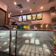 Waraporn Salapao โรบินสัน บางรัก