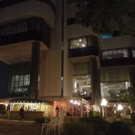 โรงแรมมณเฑียรริเวอร์ไซด์