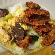 ขนมจีนทอดมัน ท่งเชียง เจ้ปุ้ย