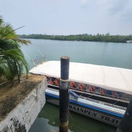 บรรยากาศ ท่าเทียบเรือปากบารา