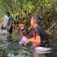 ธารน้ำใส บางสวรรค์