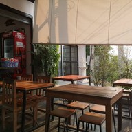 บรรยากาศ ร้านมันส์ไก่ มทส.ประตู 1