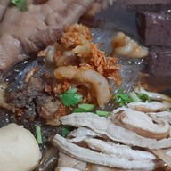 กุ้งอบวุ้นเส้น มณี