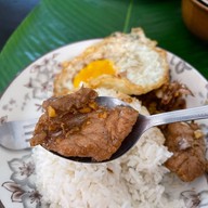 เมนูของร้าน กะเพราขุนช้าง พิษณุโลก