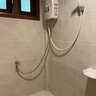 อุทัยริเวอร์เลค รีสอร์ต