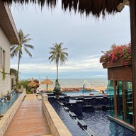 Dhevan Dara Beach Villa Kui Buri