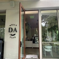หน้าร้าน WELLA DA CAFE'  WELLA DA CAFE