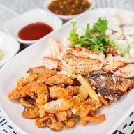 ไข่ข้นปู/ข้าวผัดปู/เมนูปูร้านอาอ้อ เลี่ยงเมืองปากเกร็ด