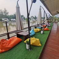 ร้านท่าเดิม