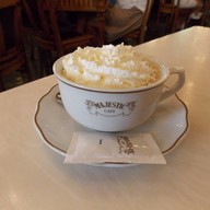 เมนูของร้าน Majestic Cafe