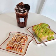 Tiny house cafe & restaurant รามคำแหง