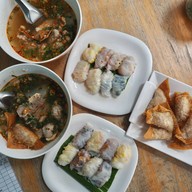 ก๋วยเตี๋ยวปากหม้อ บ้านอุ๊ย