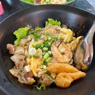 เมนูของร้าน หลีเฮง คั่วไก่ ตลาดพลู ตลาดพลู