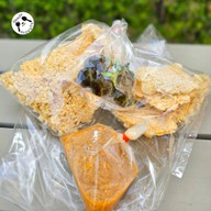 เมนูของร้าน ข้าวตังทรงเครื่องแม่ชิต