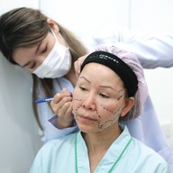 Blossom clinic สเตเดี้ยมวัน