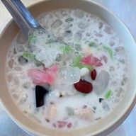 เมนูของร้าน คุณอ้น รศ.219 เบตง