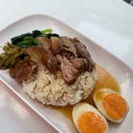 เมนูของร้าน เตี๋ยวตุ๋นน่องโตbyคุณพิม@BTSอารีย์