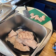 Ai ching ข้าวมันไก่ ถนนดินสอ