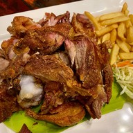 บ้านไร่น้ำอิง ร้านอาหารทะเลพื้นเมือง เพชรบุรี