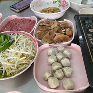 ก๋วยเตี๋ยวเพิ่มพูน ซอยโชคชัยร่วมมิตร 1