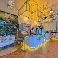 S95 Cafe & Eatery × Yoguruto สาขาสีคิ้ว