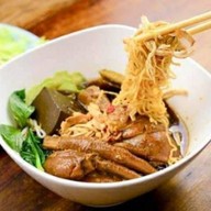 เตี๋ยวไก่คุณนาย