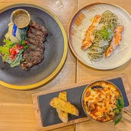 S95 Cafe & Eatery × Yoguruto สาขาสีคิ้ว