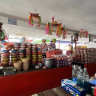 ป.ประทีบ ก๋วยเตี๋ยวเรือ เกษตร - นวมินทร์