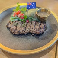 S95 Cafe & Eatery × Yoguruto สาขาสีคิ้ว