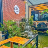 S95 Cafe & Eatery × Yoguruto สาขาสีคิ้ว