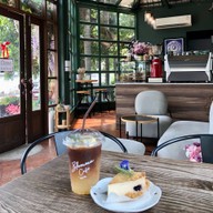 Signature Cafe บ้านโป่ง