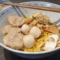 เมนูของร้าน เตี๋ยวเกี๊ยวระเบิด ลาดกระบัง