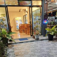 ร้านอาหารชาลีเฮ้าส์