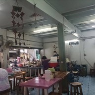 บรรยากาศ ก๋วยเตี๋ยวไก่ตุ๋นฮ่องกง สาขา1ประชาสงเคราะห์31