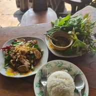 บ้านอาหารป่ายอดแก้ว ไก่ดำอินดี้