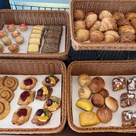 Dalah Restuarant And Bar