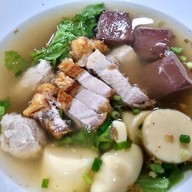 เมนูของร้าน สุพิช เกาเหลา ก๋วยจั๊บ